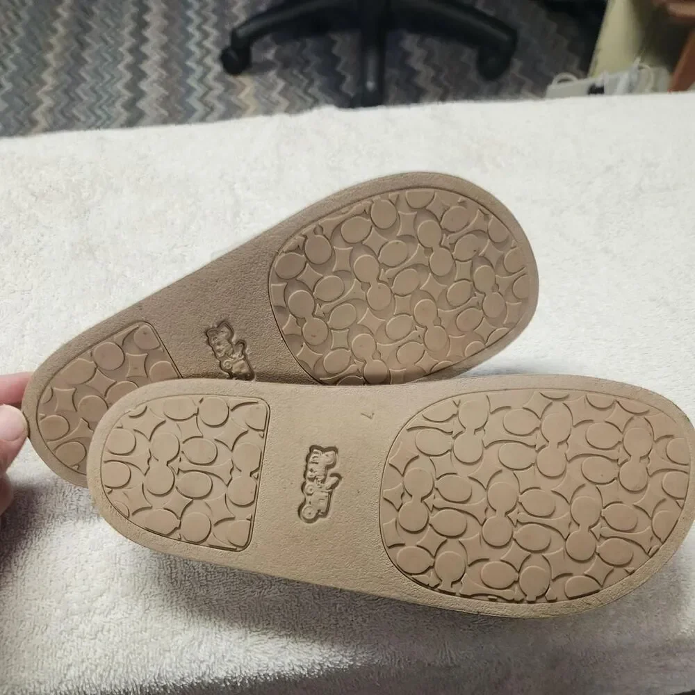 Coach Women's White and Cream Slides